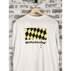 Billabong Graphic T-Shirt Mens Large White Checkered Surf Swim Beach‎